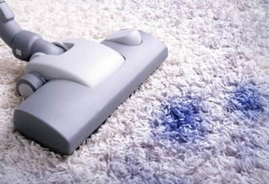 Clean makeup from carpet