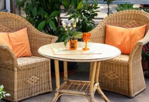 clean outdoor furniture