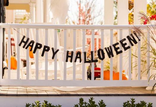 Halloween banner | Merry Maids